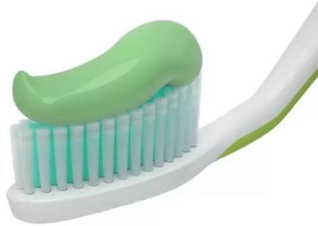 Фото Лесной бальзам, зубная паста при воспалении десен (шалфей/алоэ-вера), 75 мл